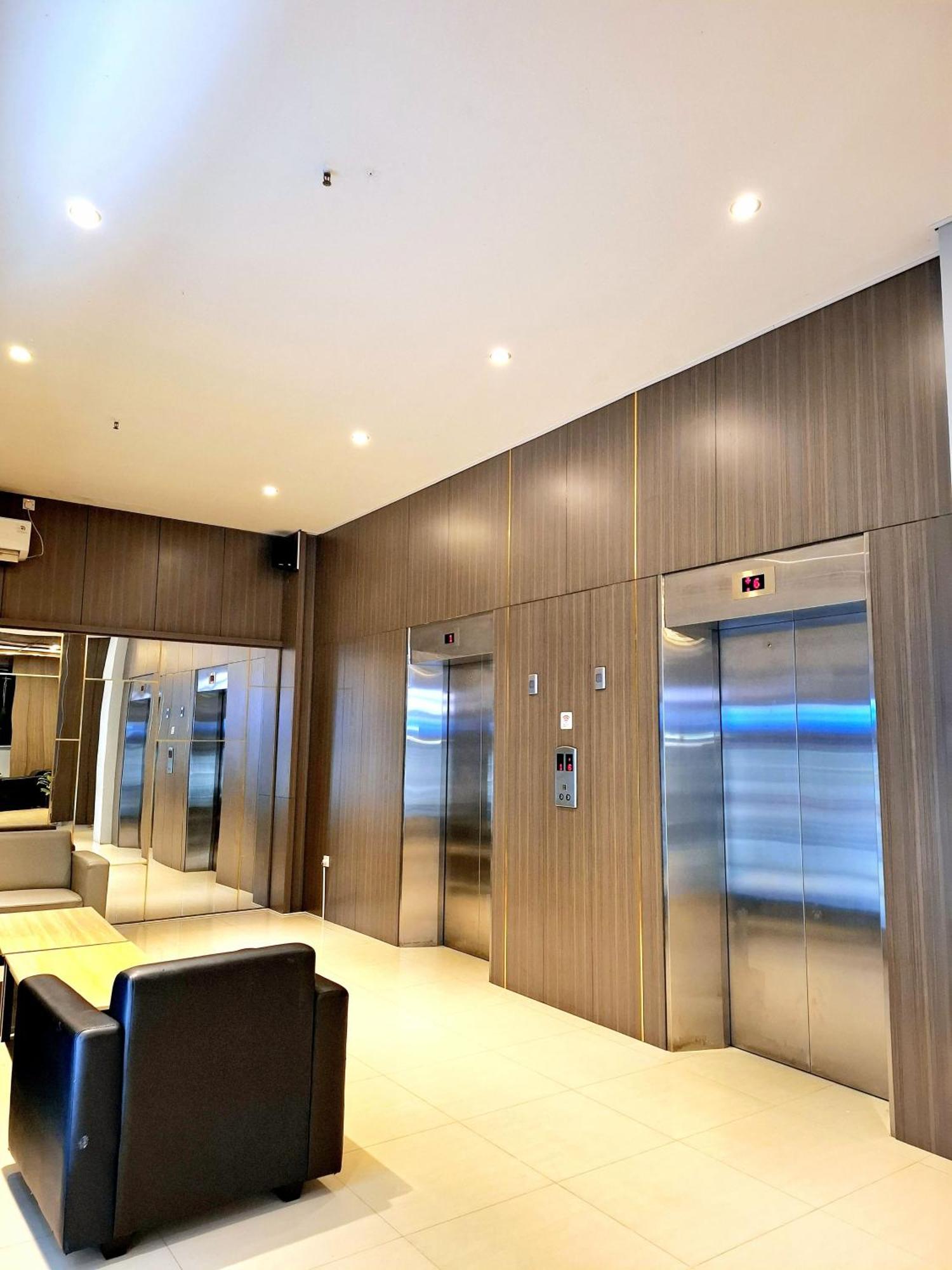 Sm Tower Hotel And Convention Berau Tanjung Redep Exterior foto