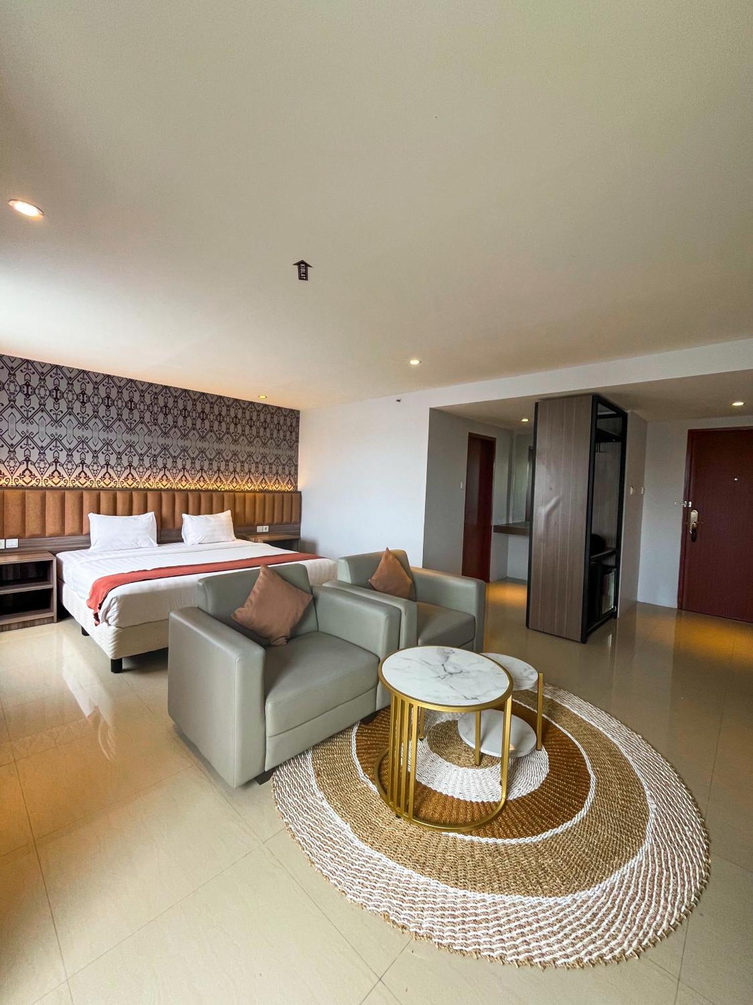 Sm Tower Hotel And Convention Berau Tanjung Redep Exterior foto